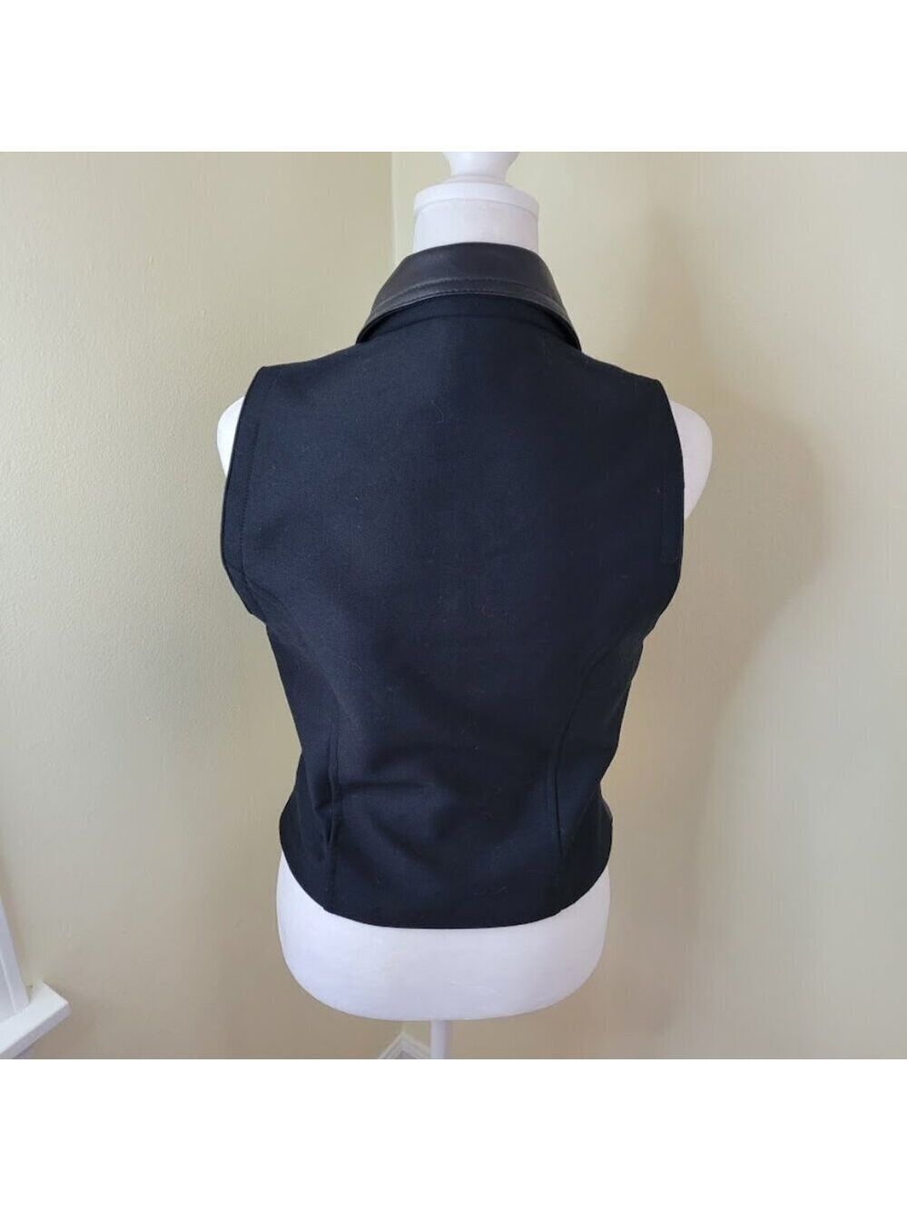 Vintage Limited America Leather Black Vest Women's Size Small - Picture 7 of 13